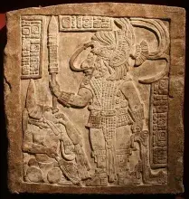 Relieve maya clásico