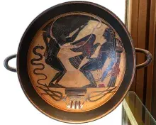 Prometeo en una cerámica de figuras negras