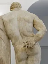 Escultura conocida como el Hércules Farnesio