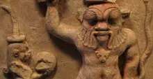 Relieve del dios egipcio Bes