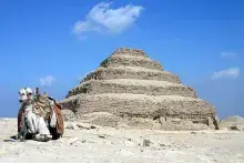 Pirámide de Djoser en Saqqara