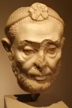 Sacerdote de Serapis conservado en Berlín
