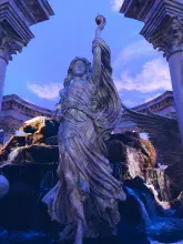 Estatua de la diosa Eris en el Cesar Palace de Las Vegas