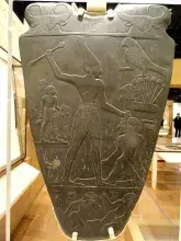 Representaciones de la diosa Hathor en la Paleta de Narmer