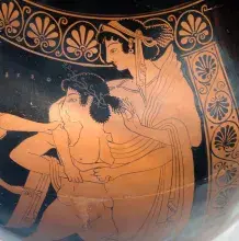 Rapto de Helena por Teseo en una cerámica de figuras rojas