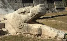El dios Kukulkán en la Pirámide de Chichén Itzá