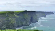 El Lebor Gabala Erenn cuenta la historia de las invasiones míticas que llegaron a Irlanda