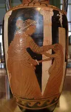 Cerámica antigua que muestra a Medea matando a uno de sus hijos