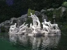 Conjunto escultórico de Acteón en el palacio de Caserta