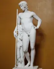 Escultura de Adonis de Thorvaldsen