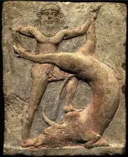 Relieve de Gilgamesh derrotando al toro de Ishtar