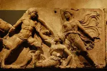 Aquiles y Pentesilea en un relieve de época helenística