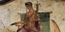 Vesta, diosa romana del hogar y el fuego sagrado, en un fresco de Pompeya